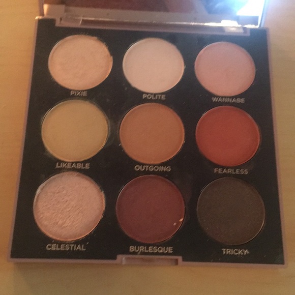 DRUGSTORE EYESHADOW PALETTES (only trading) - Picture 2 of 4